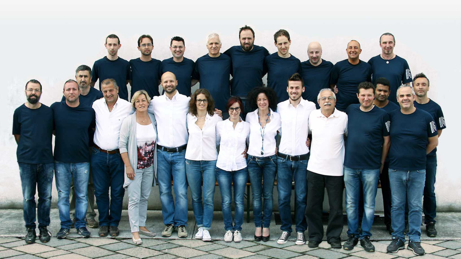LATT srl: azienda leader delle etichette autoadesive dal 1990