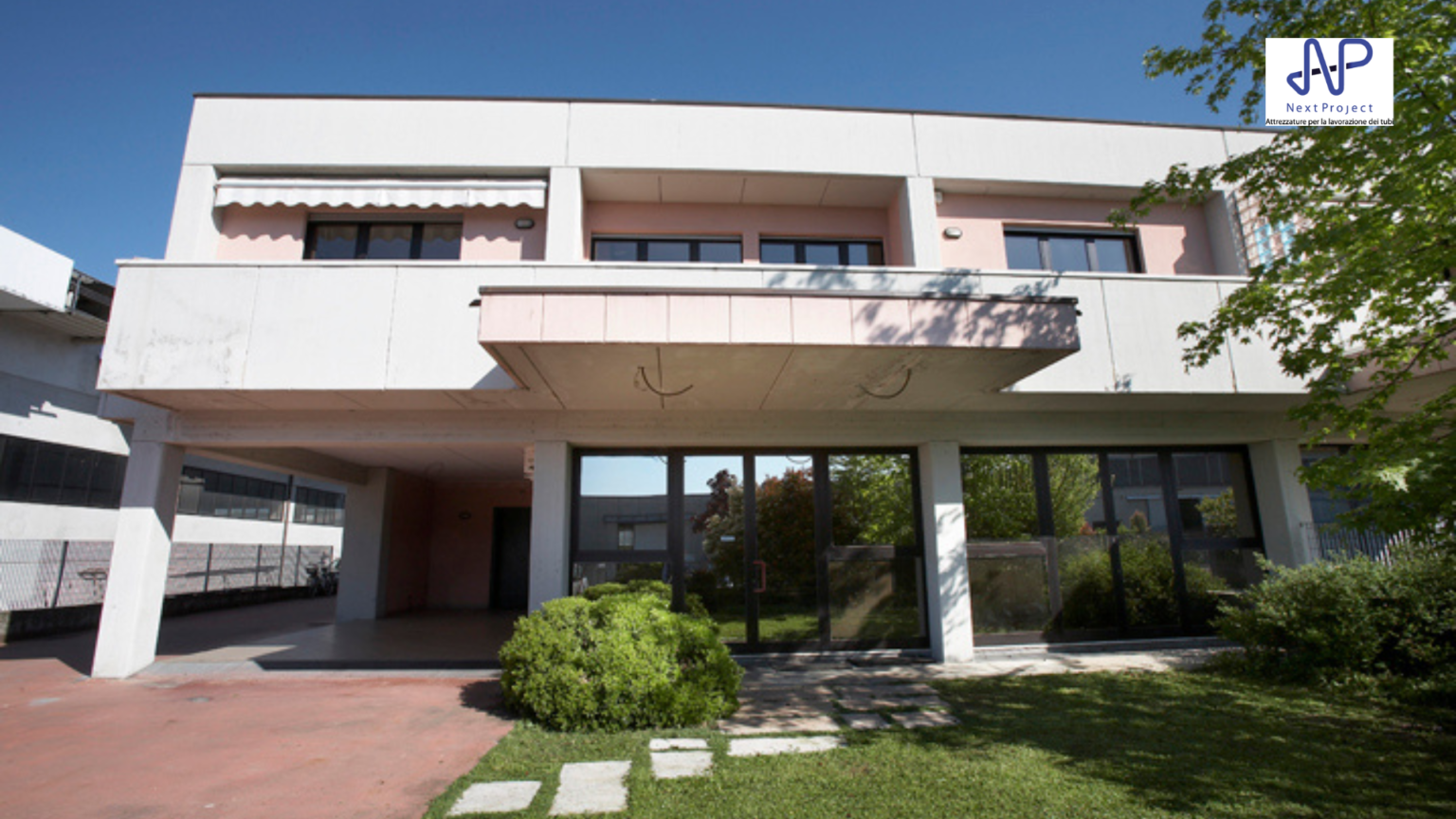 Next Project: attrezzature per la lavorazione dei tubi Next project